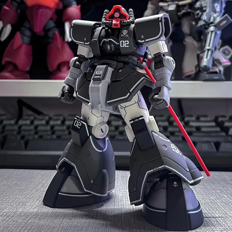 نموذج تجميع تجريبي لـ ريك دوم  - مراجعة Bandai Gundam Hg وسعره