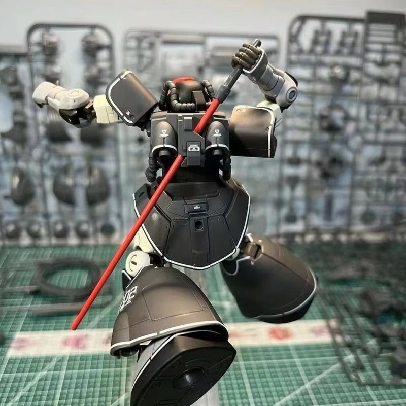 نموذج تجميع تجريبي لـ ريك دوم  - مراجعة Bandai Gundam Hg وسعره